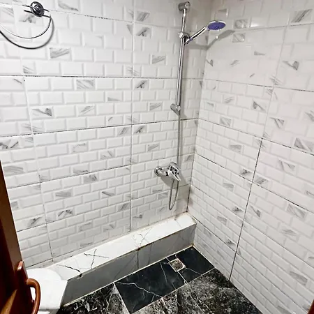 Cesi Hotel