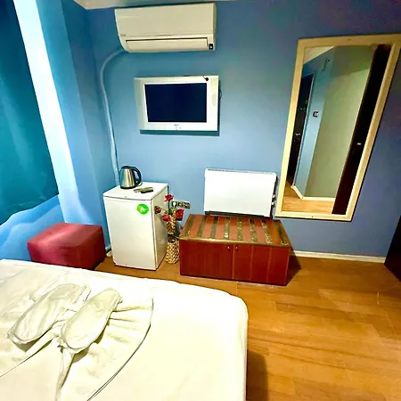 Hotel Cesi *
