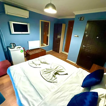 Cesi Hotel