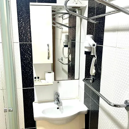 Cesi Hotel