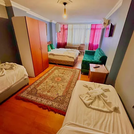 Hotel Cesi