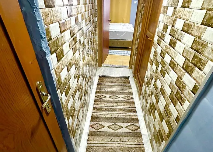 Cesi Ξενοδοχείο *